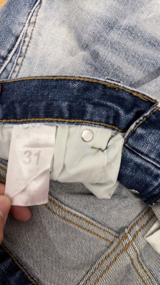 MNML Jeans: mnml flared jeans – Usato da Basel venduto da nicolasschneeberger 2