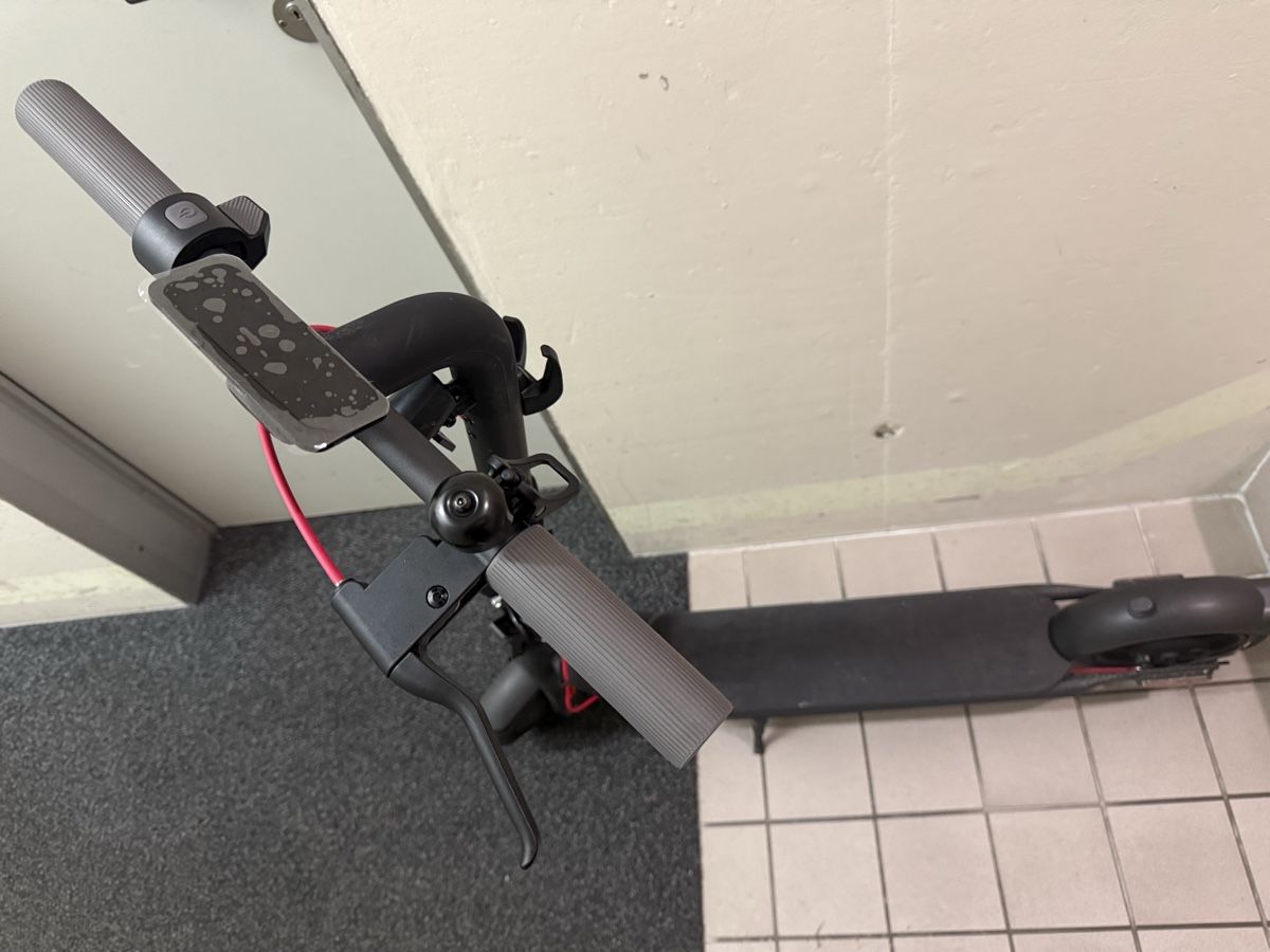Kickboard: E-Trottinet Navee V25 SE – Usato da Allschwil venduto da Vespalino48 2