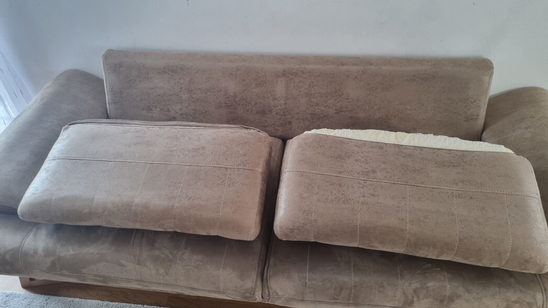 Divani: 2x 3er Sofas - hellbraun, guter Zustand – Usato da Glattbrugg venduto da comab 3