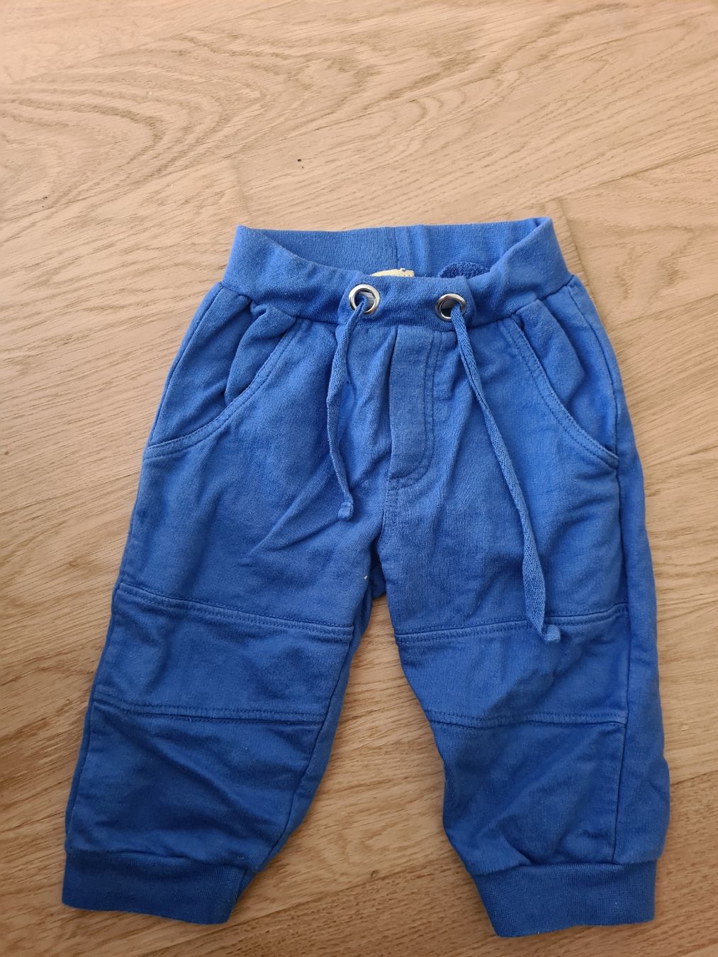 Pantaloni: Baby Trainerhose blau Grösse 68  – Usato da Horw venduto da Mirii91