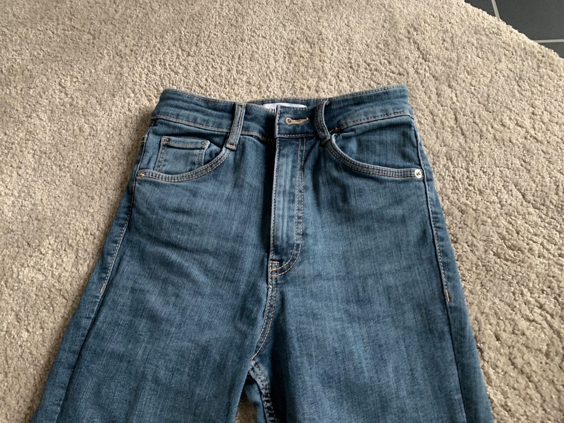 Zara Pantaloni: Zara Jeans Gr 34 schmal – Nuovo (secondo la descrizione) da Oberweningen venduto da Jogi2 1