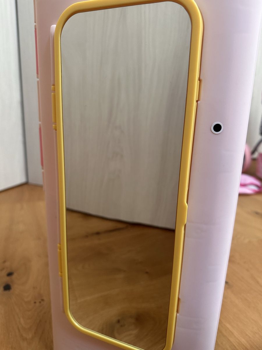 Spielzeuge:  Armoire penderie pour poupée – Gebraucht aus Peseux von tao_2k9s 2