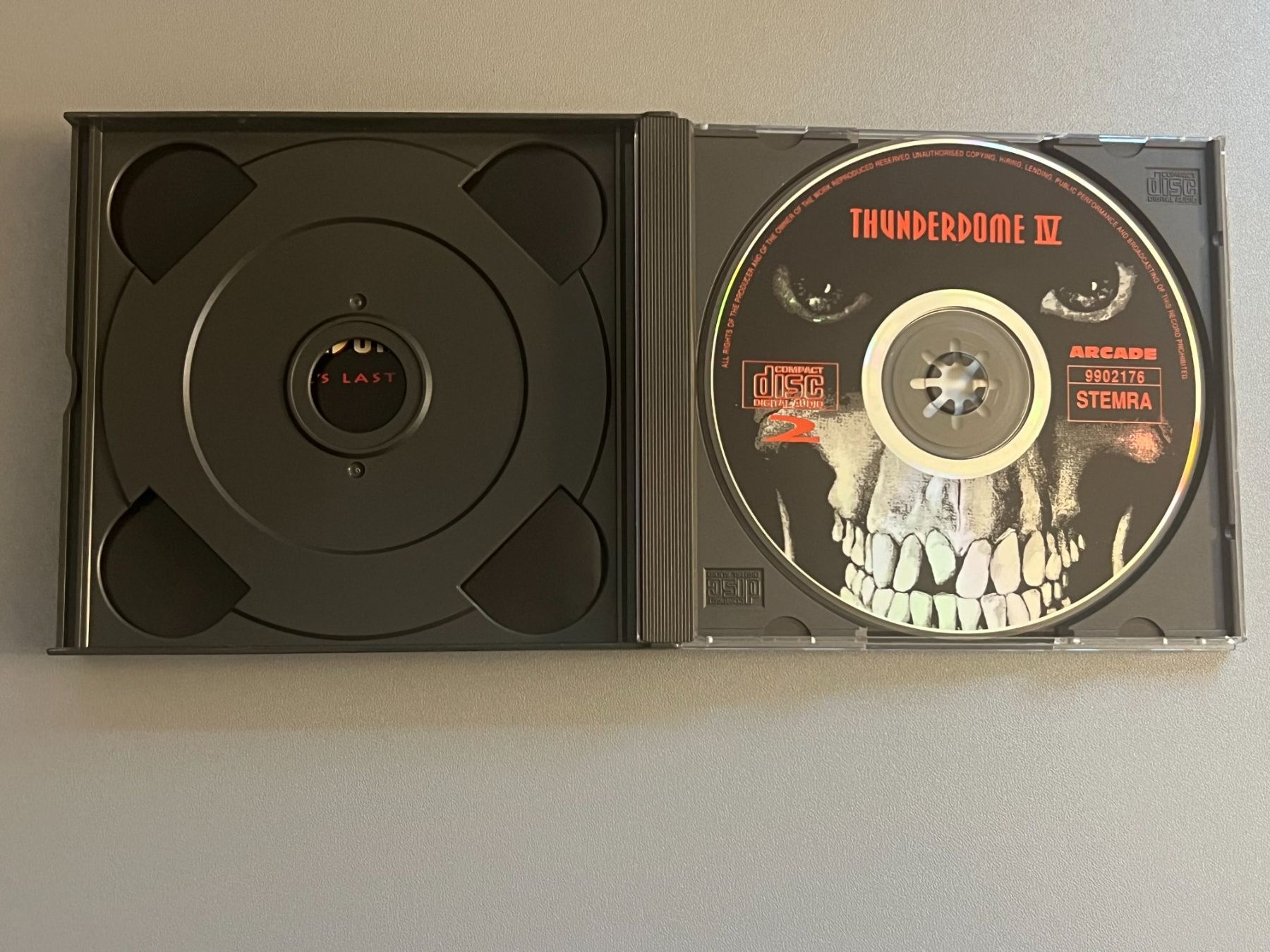 CD: Thunderdome IV (The Devil's Last Wish) (2CD) – Usato da Rivera venduto da poweradem05 8