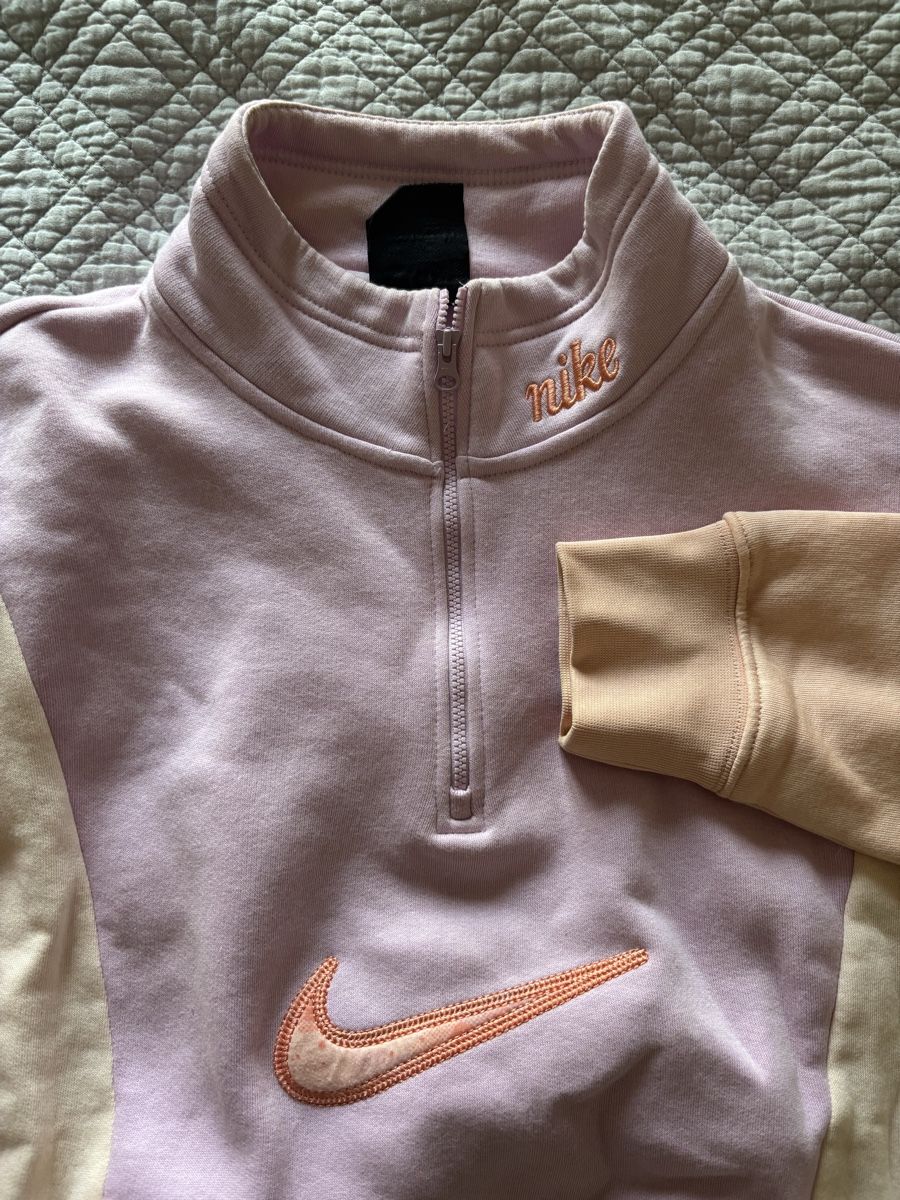 Nike Maglioni & Felpe: Sweat-shirt Nike Vintage  – Usato da Lausanne venduto da shabnam.t 2