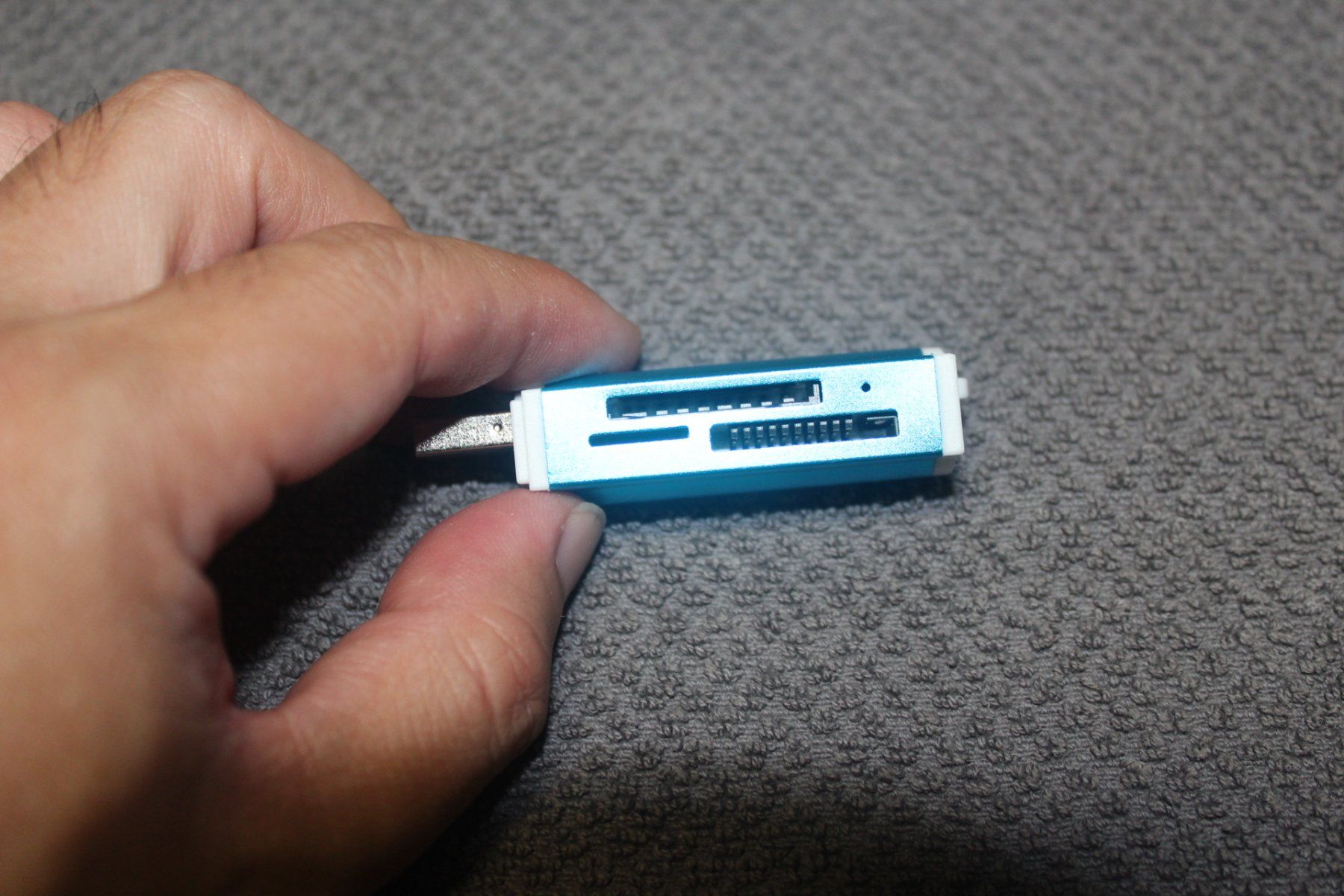 Lecteurs de cartes: USB Externer Flash Speicher karten leser – Neuf (Voir description) à Kirchdorf AG par suntory010 1