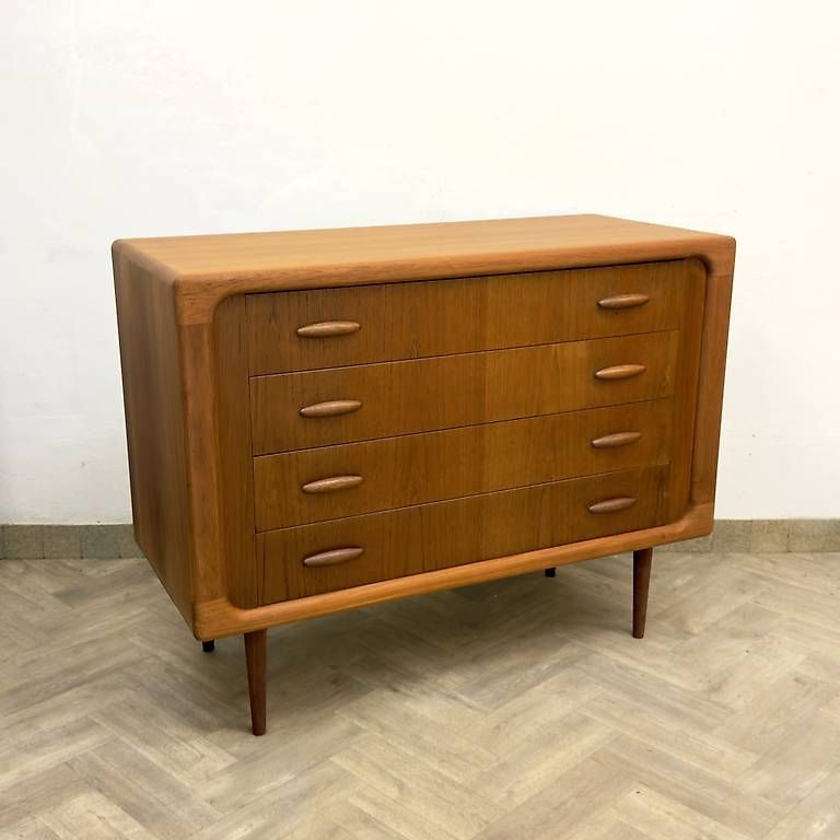 Cassettiere: Mid Century dänisches teak Sideboard by DYRLUND – Usato da basel venduto da vintory.ch 2