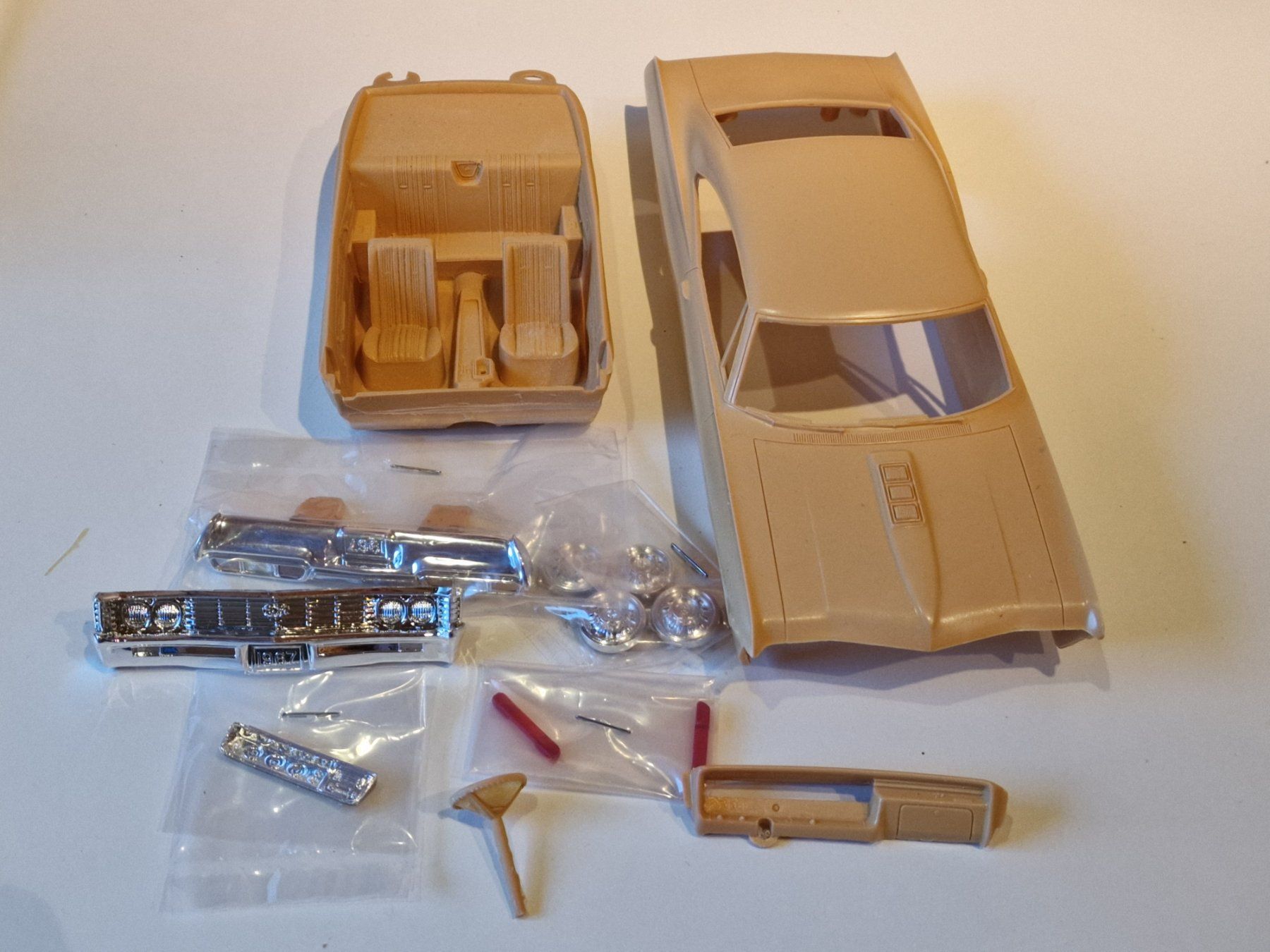 Chevrolet Modellini d'auto: Chevy Impala SS 67` 1:25 Basis Resina Modelle – Nuovo e nell'imballaggio originale da Duggingen venduto da hammbe