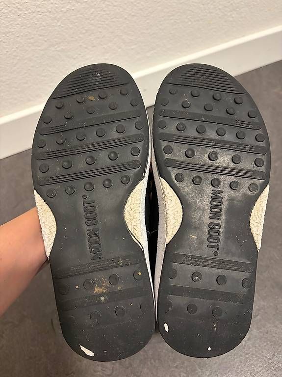 Schuhe für Jungen: Kinder Schuhe Moon Boot / Stiefel Gr. 33 – Gebraucht aus Bern von Sipahi_ 3