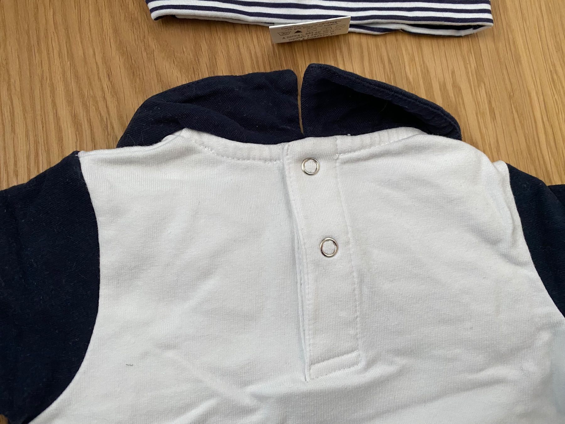 Kleiderpakete & -sets: Kids Cesare Paciotti Pulli und Mütze 56 – Gebraucht aus Trachslau von M_Schmid81 3