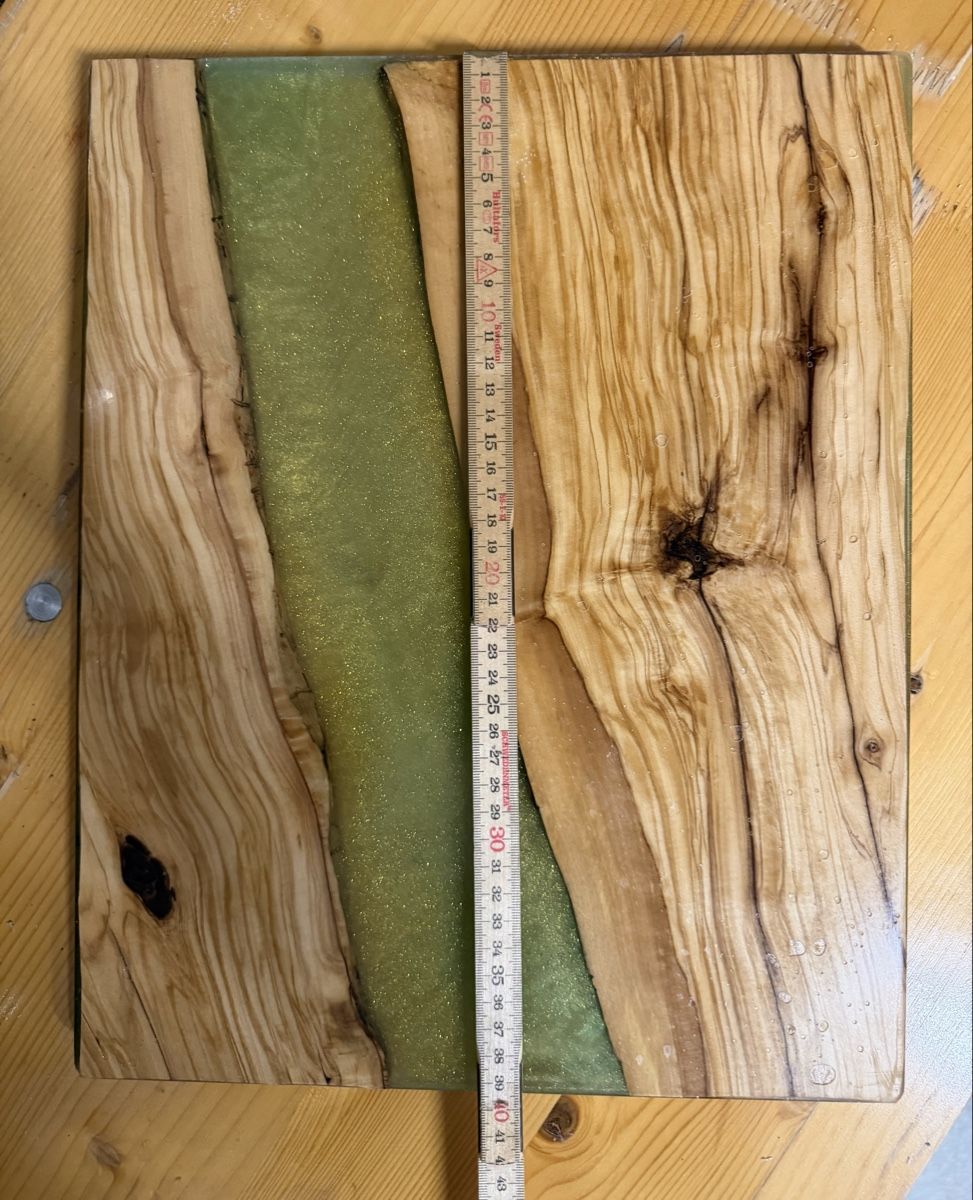 Toutes les décorations: Olivenholz Epoxid Harz Brett – Neuf (Voir description) à Ellikon a d Thur par hoc_mds8 1