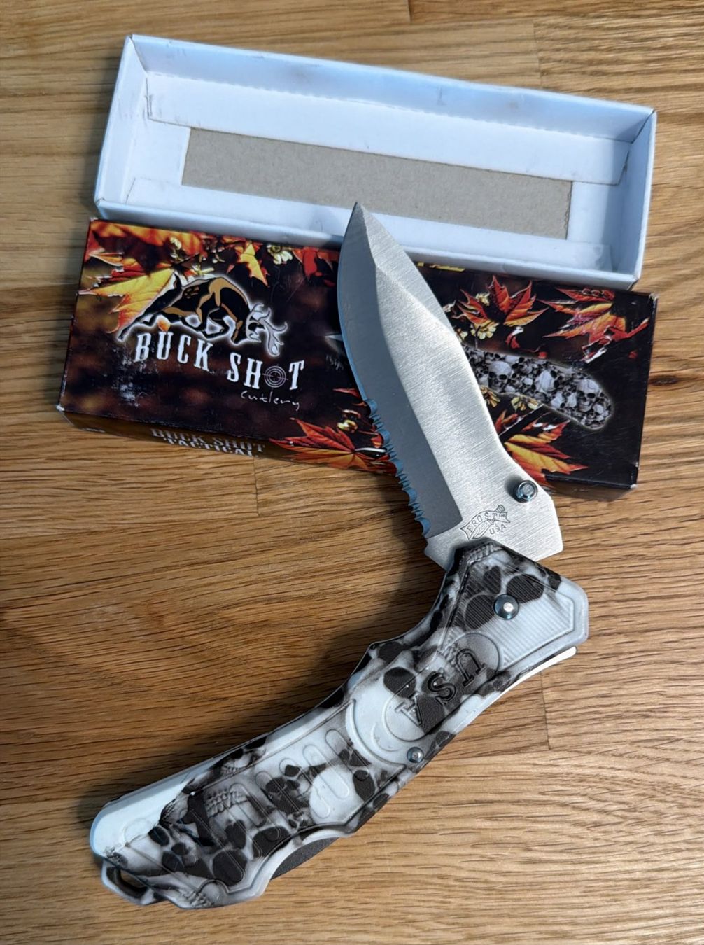 Couteaux militaires: FROST BUCK SHOT CUTLERY FOLDER MESSER – Neuf avec emballage d'origine à Zürich par Frei-Occasionen