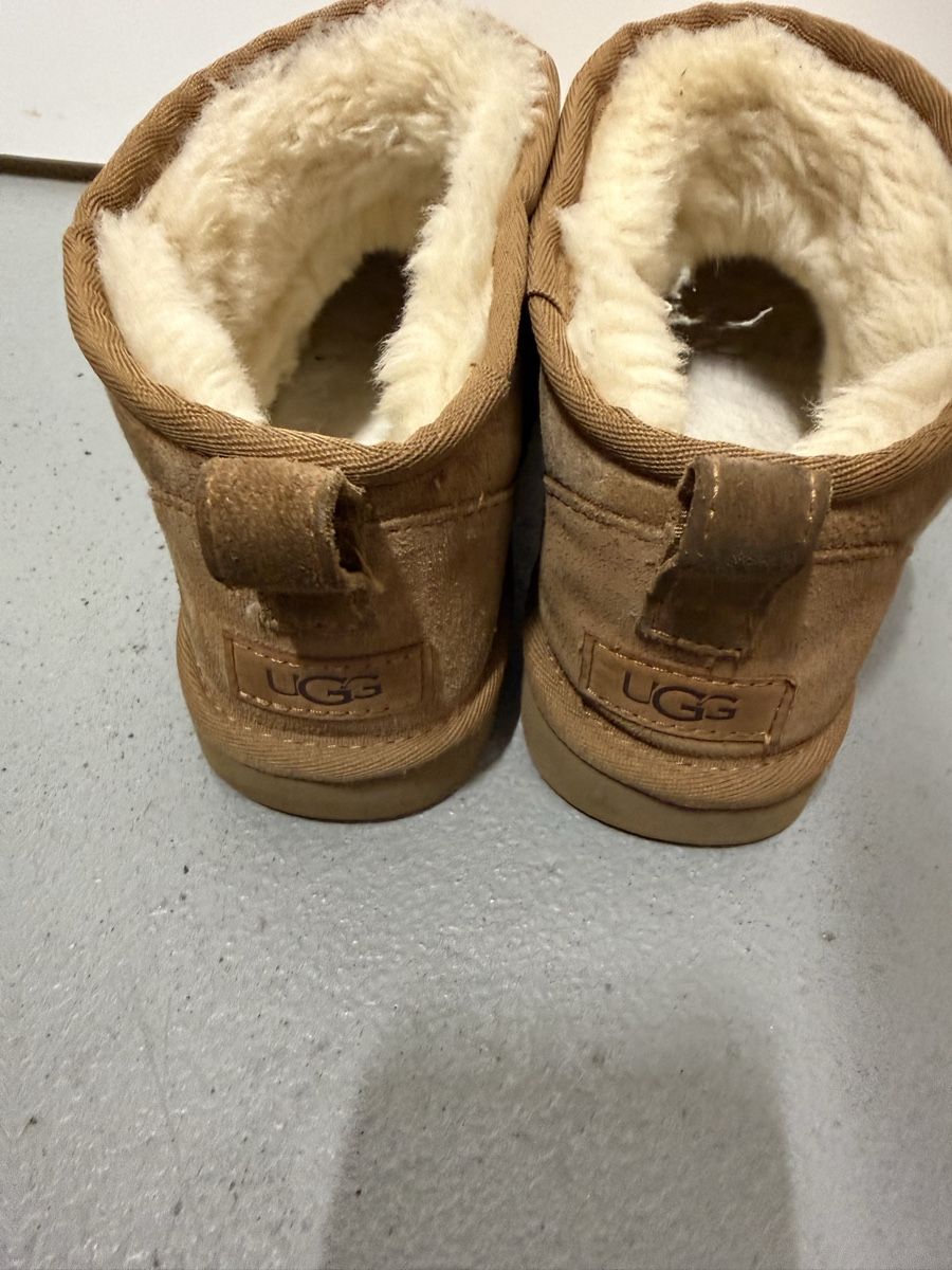 Ugg Chaussures femmes: UGG Classic Ultra Mini, Grösse 38 – D'occasion à Perlen par b.b10 3
