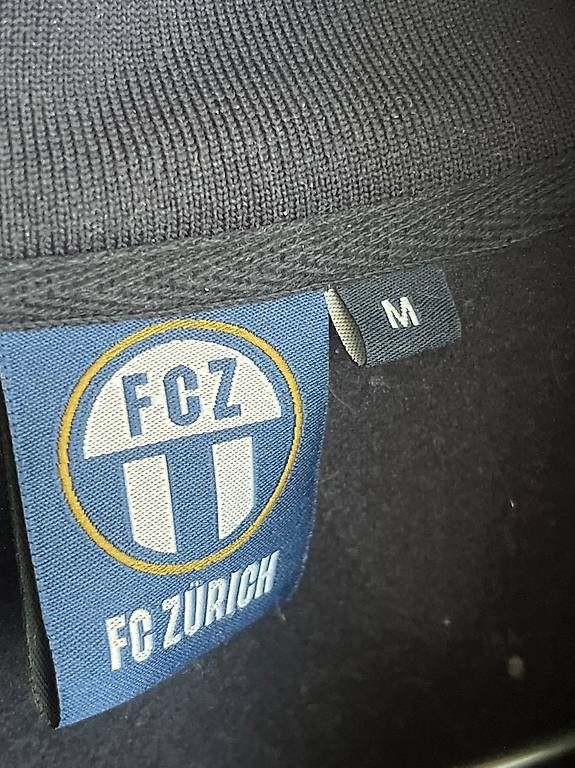 Giacche: FCZ Trainerjacke Gr. M Herren – Usato da Zürich venduto da gto_8nrx 1