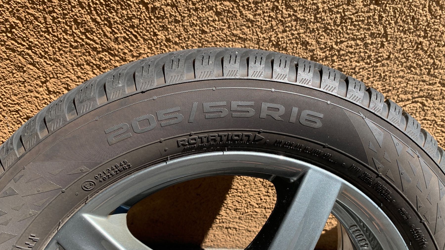 Nokian Pneumatici & Ruote complete: Kompletträder Winter – Usato da Oberurnen venduto da fg8_k9dq 2