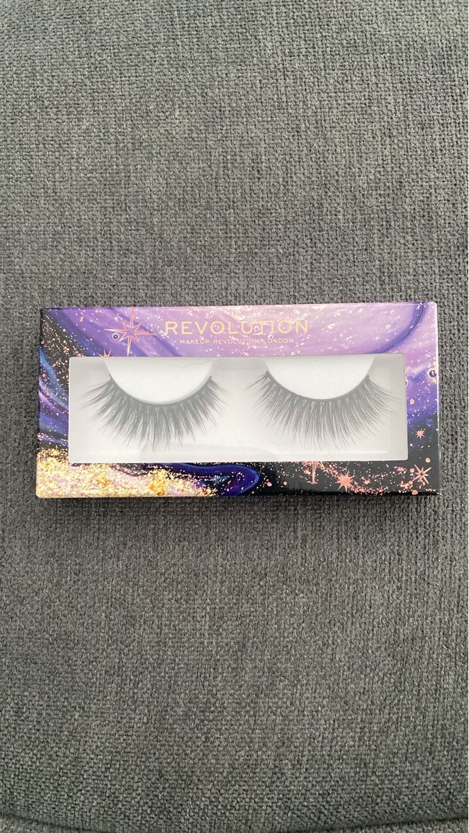 Make-up: Revolution faux cils Neuf – Nuovo e nell'imballaggio originale da Chamoson venduto da Pince26
