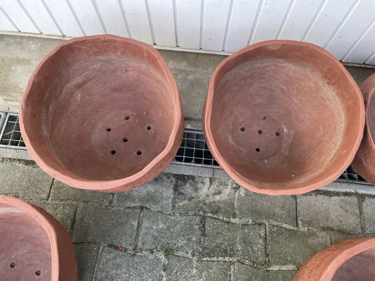 Blumentöpfe: Handgetöpferte Grosse Blumen Töpfe 5x – Gebraucht aus Niederbüren von poschti 6