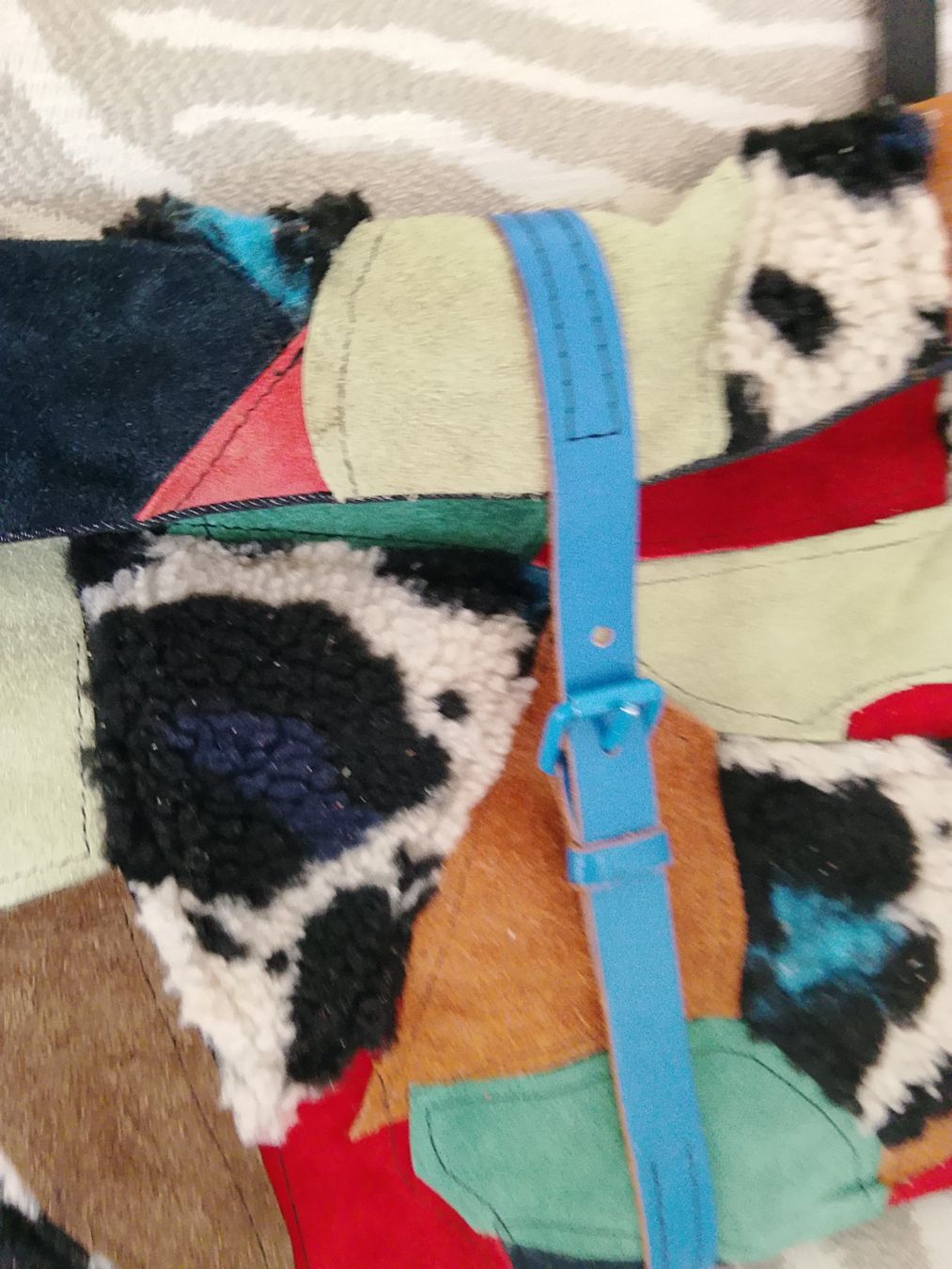 Taschen für Damen: Handtasche Patchwork Leder Fell bunt.neu – Neu (gemäss Beschreibung) aus Bellikon von MellonCollieMitTwint 1