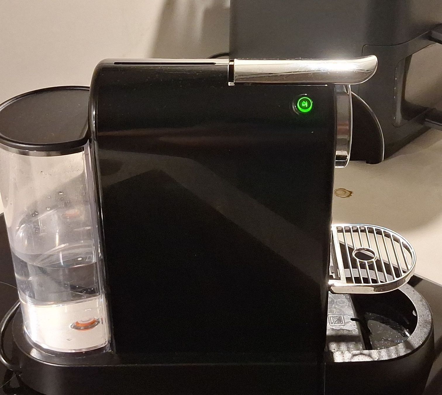 Nespresso Macchine per caffè & Macchine per espresso: Machine à café Nespresso défectueuse – Difettoso da Genève venduto da mbest01 3