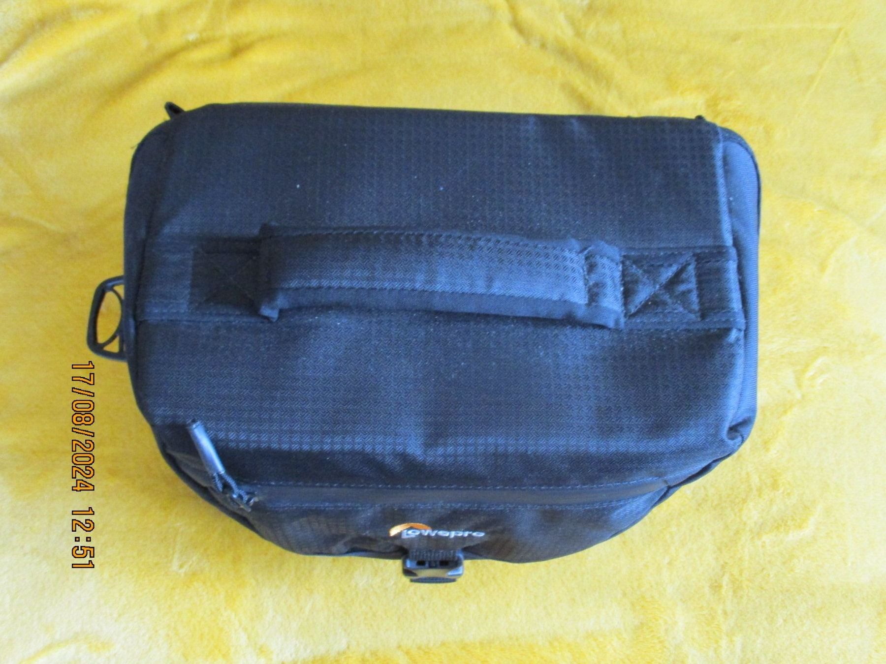 Lowepro Borse: KAMERA SCHUTZTASCHE – Nuovo (secondo la descrizione) da Safenwil venduto da universum78 2