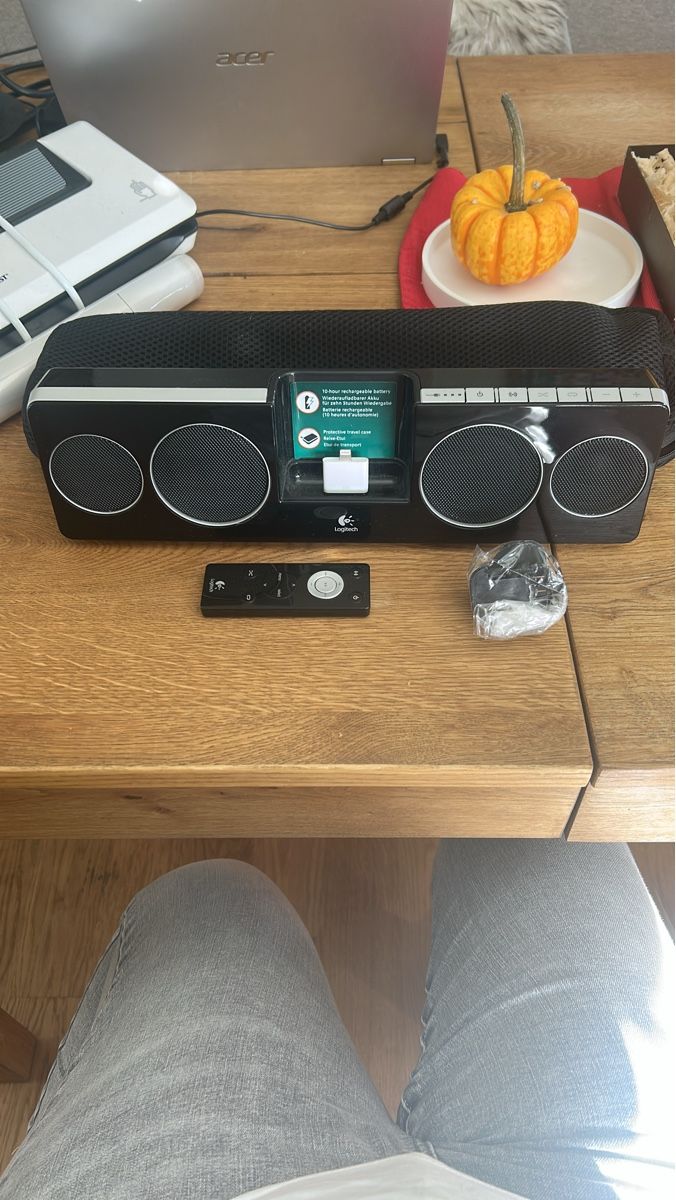 Logitech Casse acustiche: Logitech Lautsprecher Docking Station gebraucht – Usato da Gerlikon venduto da nic_55m7