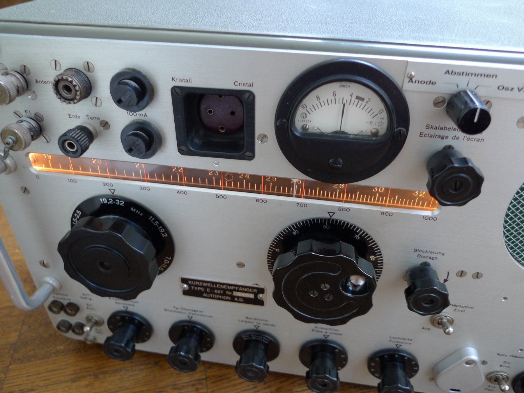 Technique de radiocom: Schweizer Armee Kurzwellenempfänger Autophon E-627 – D'occasion à Winterthur par Sacramons 7