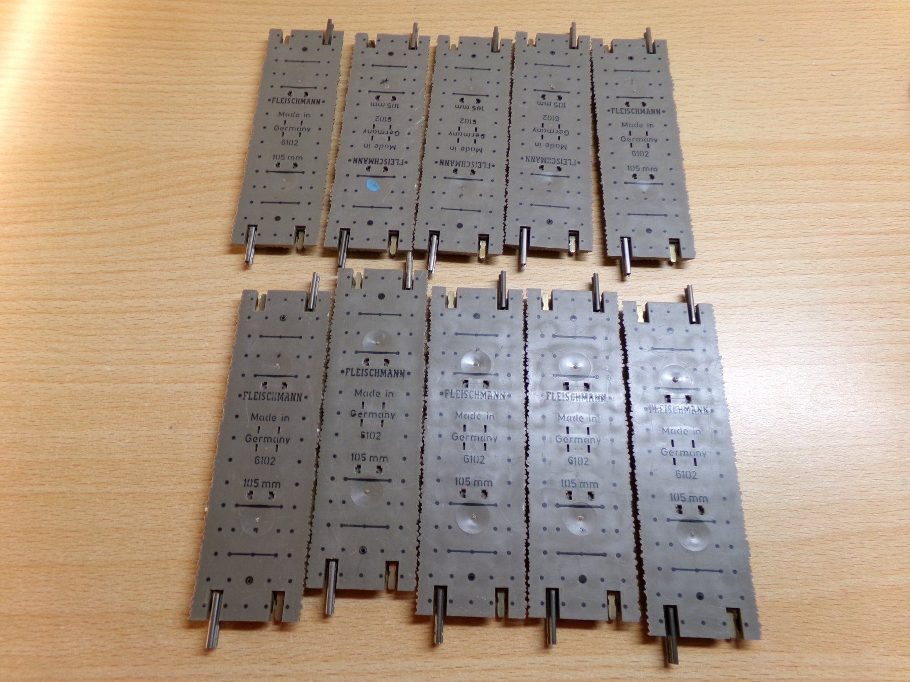 Fleischmann Modellini di ferrovie: Fleischmann H0 Profigleis 10x6102 – Usato da Hombrechtikon venduto da Se9 3