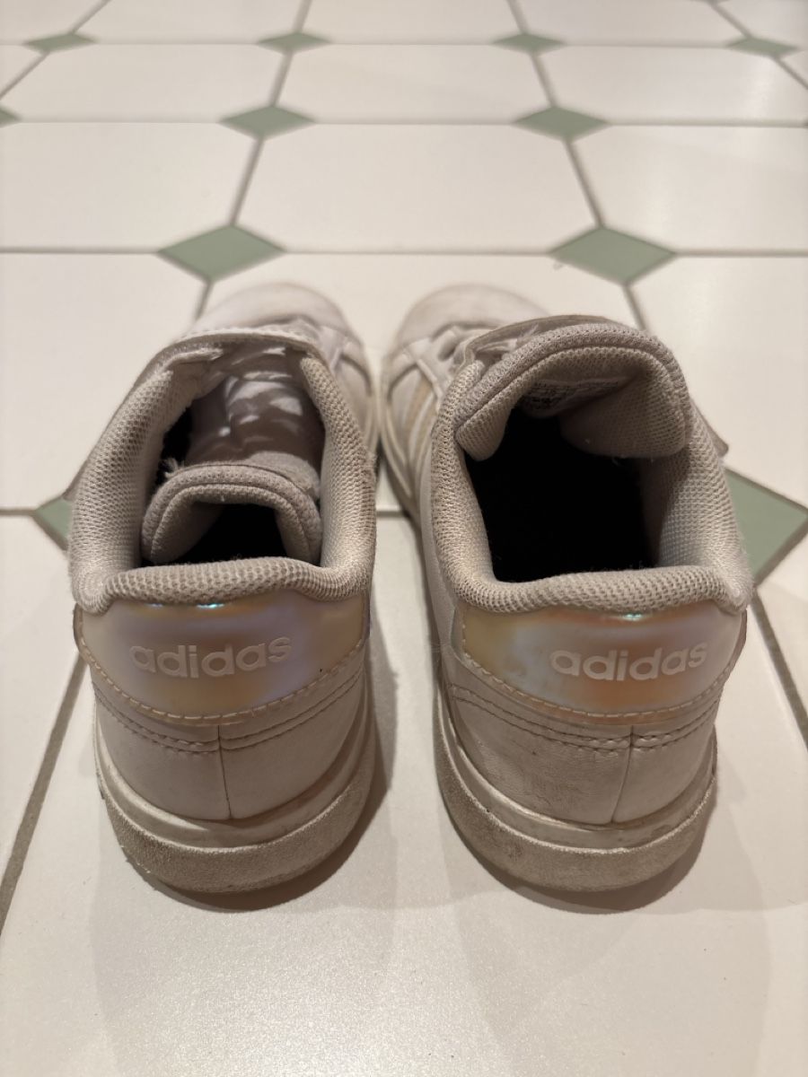 Adidas Scarpe per ragazzi: Adidas Sneakers Grösse 32  – Usato da Waldstatt venduto da Imaginary 2