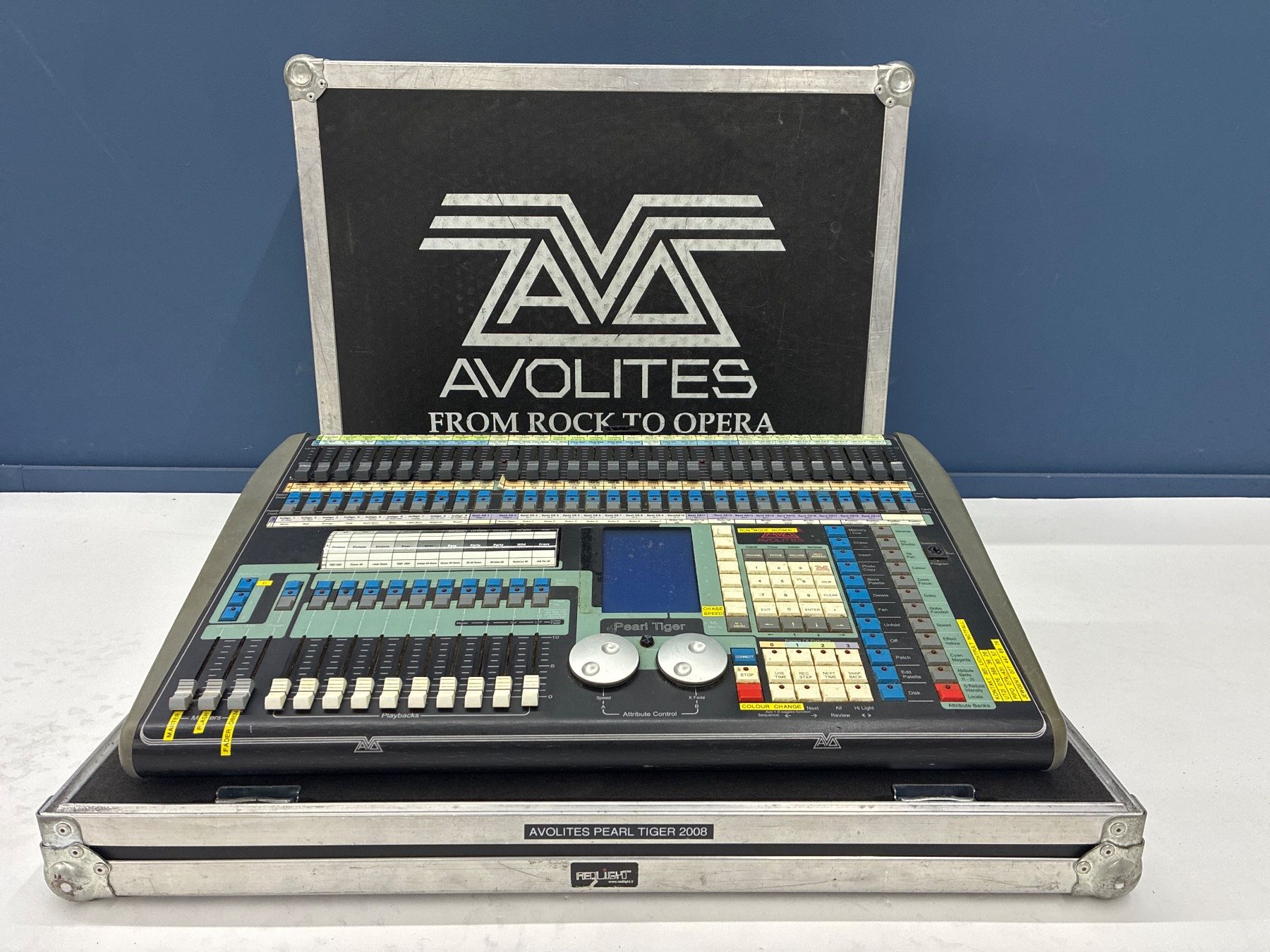 Console di mixaggio: Avolites Pearl Tiger – Usato da Zürich venduto da Boognishh
