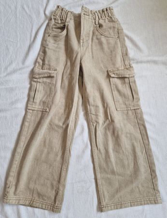 Lefties Hose 128 beige, mit vielen Taschen