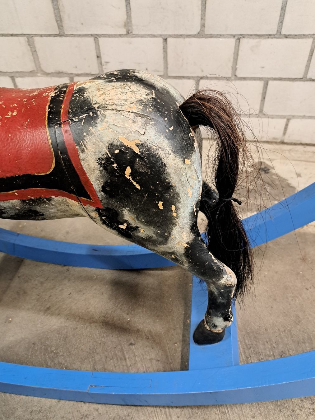 Giocattoli: Schauckelpferd alt > sehr gross – Usato da Bern venduto da Patinaa 1