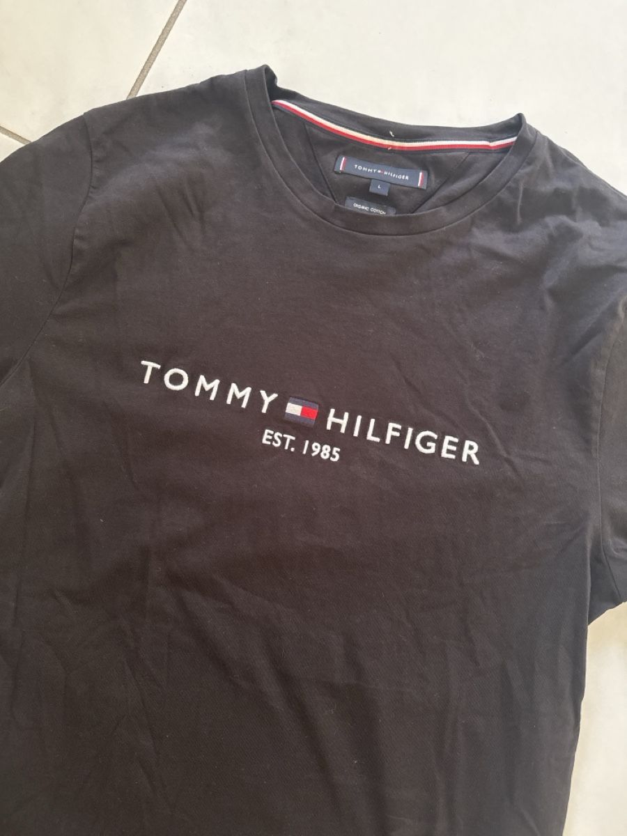 T-shirt: Shirt Tommy Hilfiger Gr M/L – Nuovo (secondo la descrizione) da Zell ZH venduto da Guffos 1