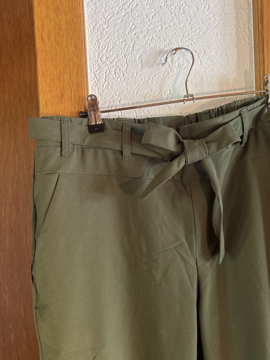 Pantaloni: Kaffe Stoffhose khaki/olivgrün – Nuovo (secondo la descrizione) da Rohrbachgraben venduto da kae_5lhf 1