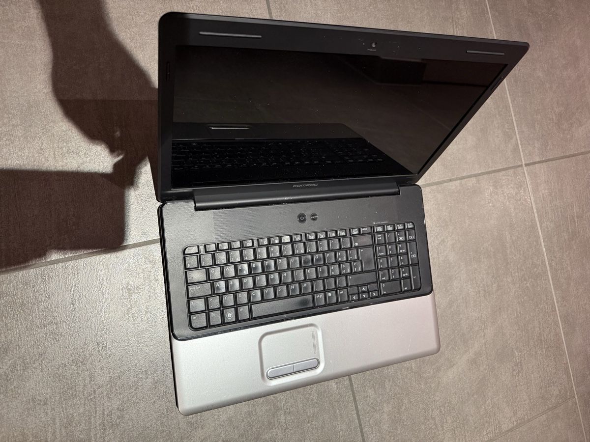 Compaq Notebooks: Compaq Presario CQ71 – Defekt aus Claro von KarinS84