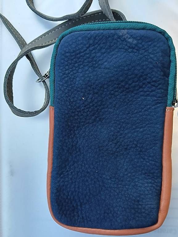 Cover & Protezioni schermo: Unikat Handy Hülle – Nuovo e nell'imballaggio originale da Thun venduto da Bubileie 3