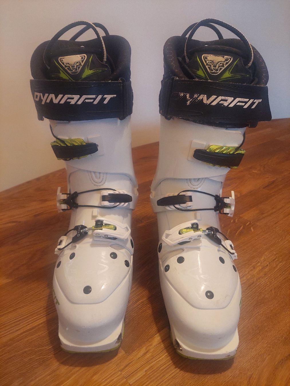 Dynafit Scarpe da donna: Skitourenschuhe Dynafit – Usato da Magglingen/Macolin venduto da Muriel_C 1