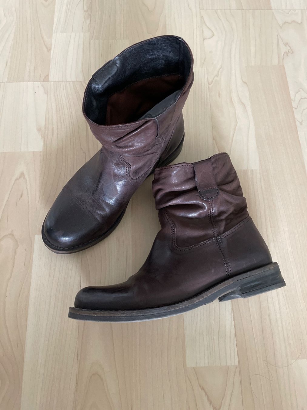 Buffalo Scarpe da donna: Echtleder Stiefeletten von Buffalo – Usato da Steffisburg venduto da elle013 1