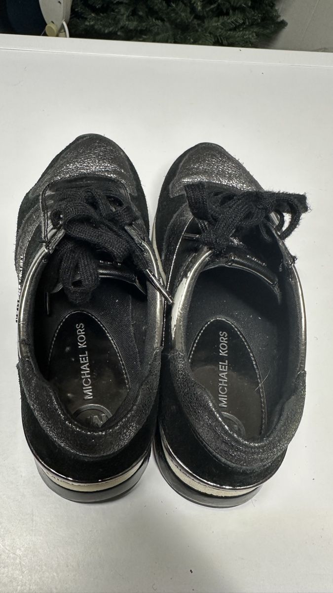 Michael Kors Damenschuhe: Michael Kors Sneaker Schwarz Grösse 38 – Gebraucht aus Zürich von Rammis 3