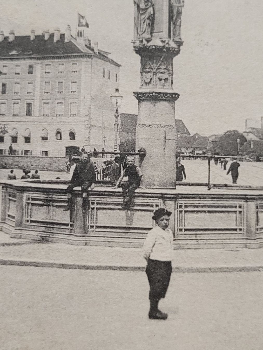 Cartoline postali: Alte Ansichtskarte Basel Fischmarktbrunnen R35 – Usato da nunningen venduto da mic_88k2 1