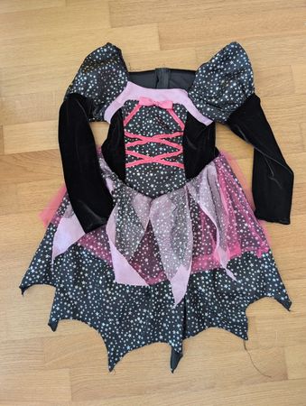 Kinder Kostüm Hexe schwarz rosa Sternenmuster Grösse 120