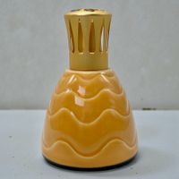 Lampe Berger Majolique "vagues" de couleur moutarde