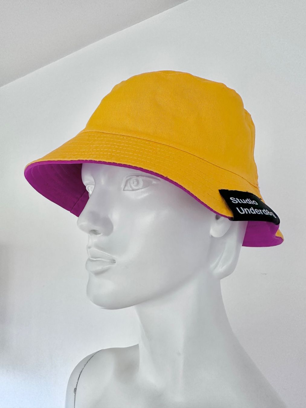 Copricapi, berretti & cappellini: NEW > Moser & Cie x Studio Underd0g Bucket Hat Hut – Nuovo e nell'imballaggio originale da Zürich venduto da smackpix 2