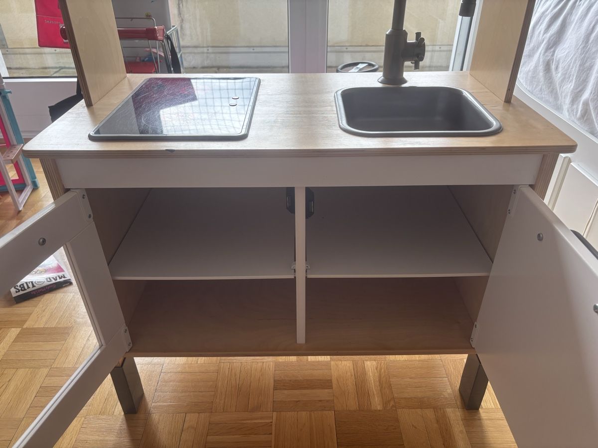 Ikea Giocattoli: IKEA Children’s Kitchen – Usato da Genève venduto da dcl_7j5w 2