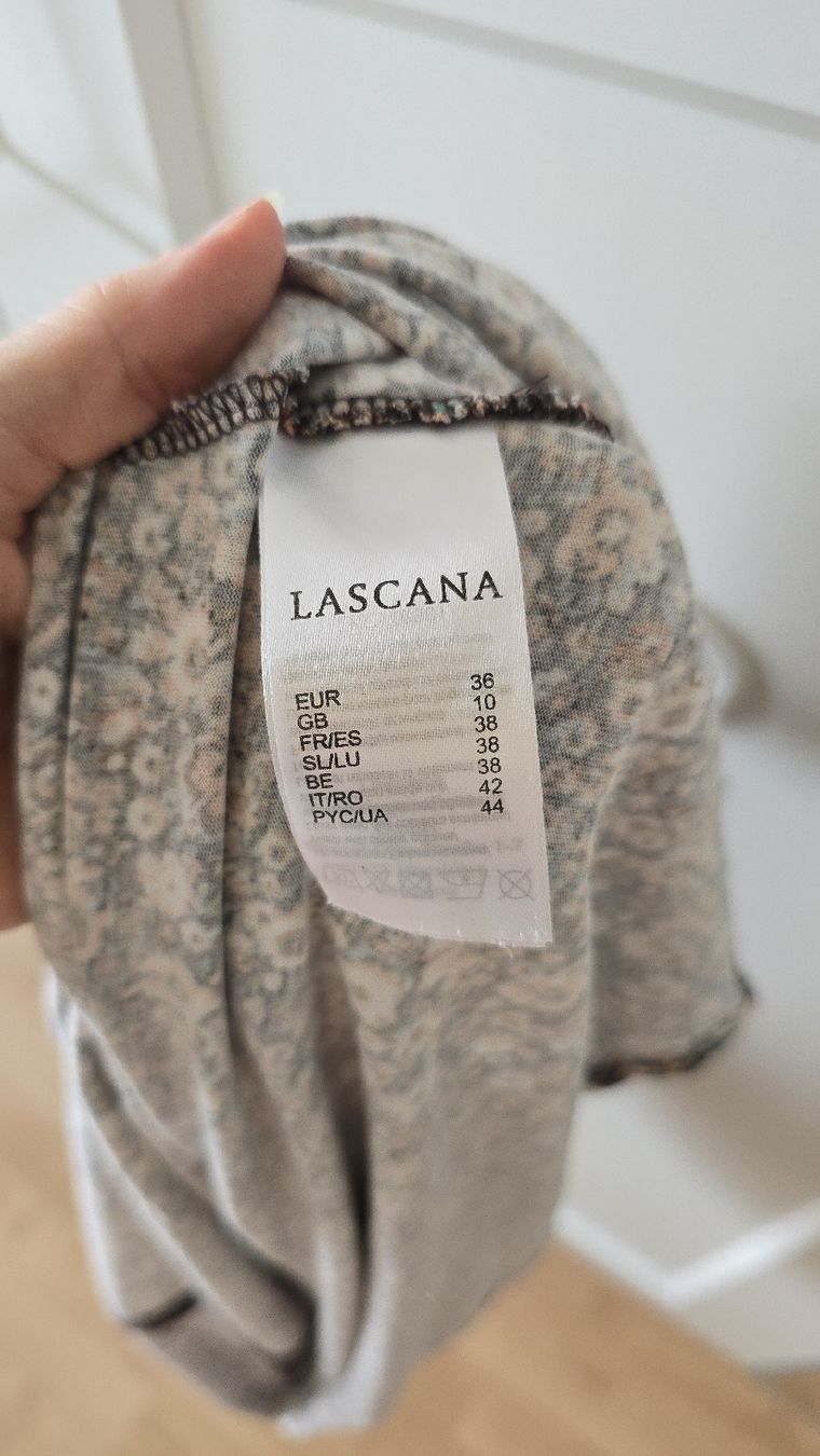 Lascana Kleider: Lascana Blumenkleid Grösse 36/S – Gebraucht aus Buchberg von MaddieF 5