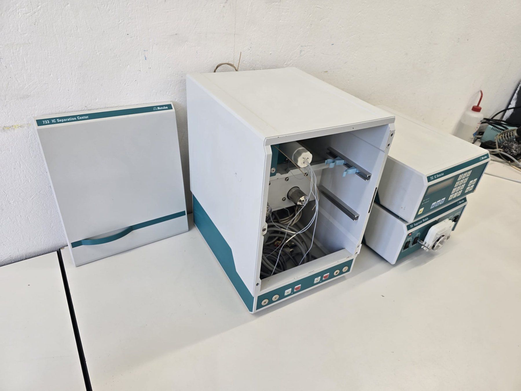 Tutte le macchine: 732 IC Detector, 753 Suppressor Module und 733 IC Separation – Usato da Niederdorf venduto da LeptonAG_Labor
