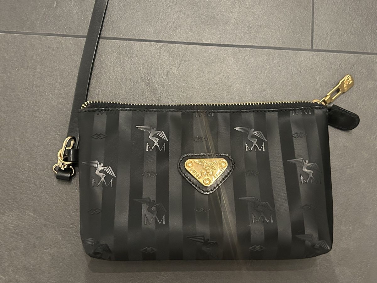 Maison Mollerus Taschen für Damen: Maison Mollerus - Kosmetiktasche - Schwarz – Gebraucht aus Wettswil von 8wkc_ne 1