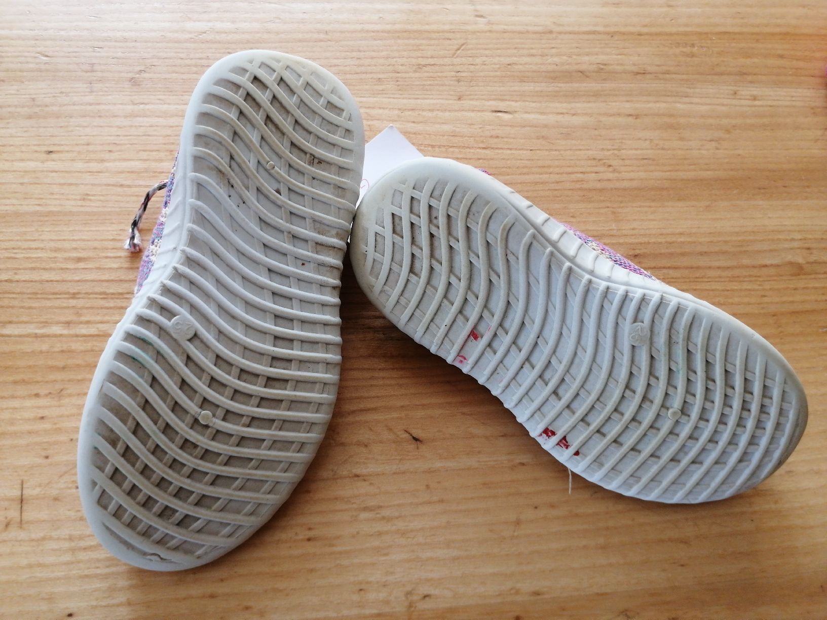 Elefanten Scarpe per ragazze: Husschuhe Grösse 25 – Usato da Schwellbrunn venduto da Chnobli13 1