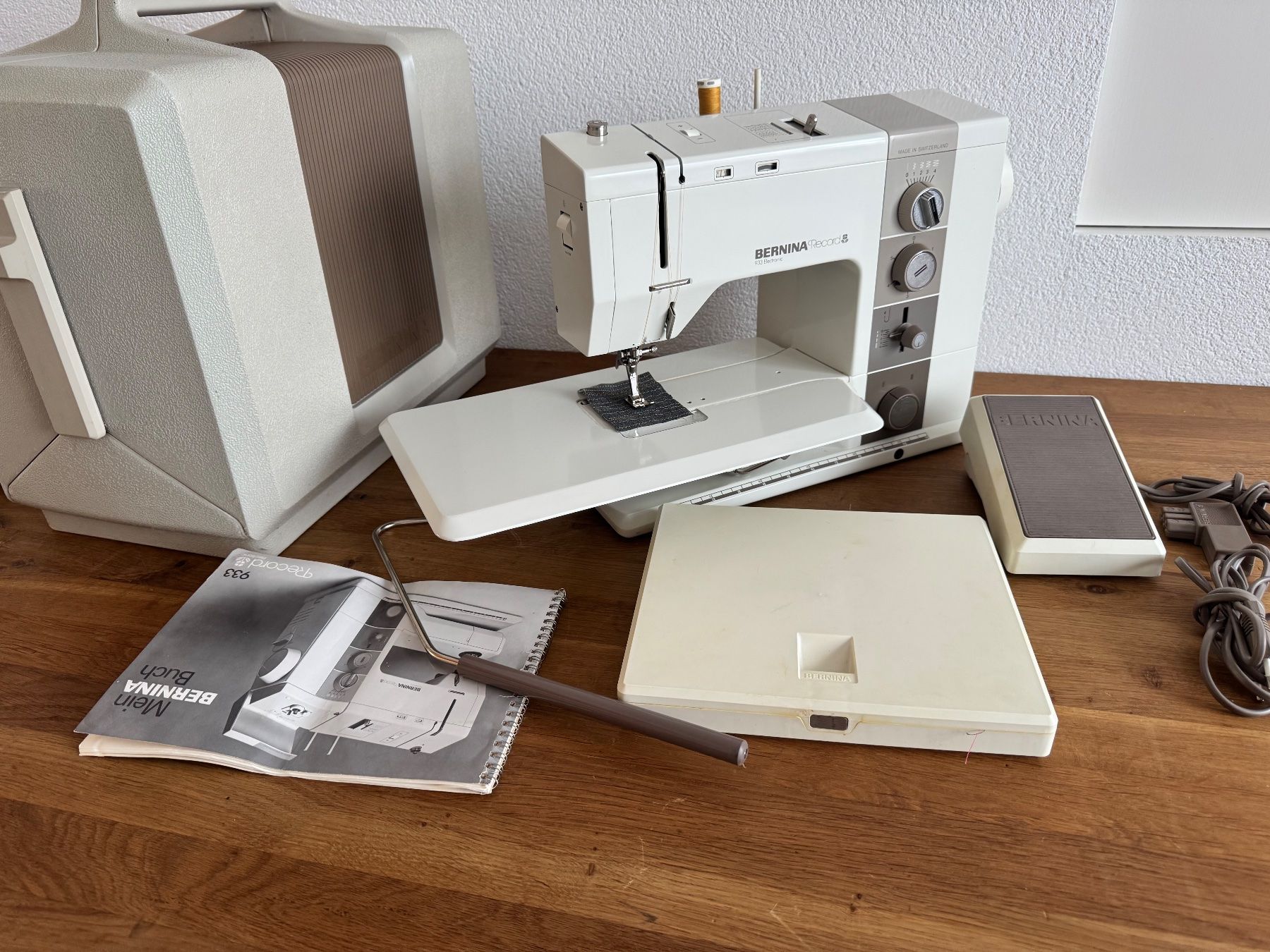 Bernina Nähmaschinen: Nähmaschine Bernina record 933 electronic – Gebraucht aus Frauenfeld von lind11 7