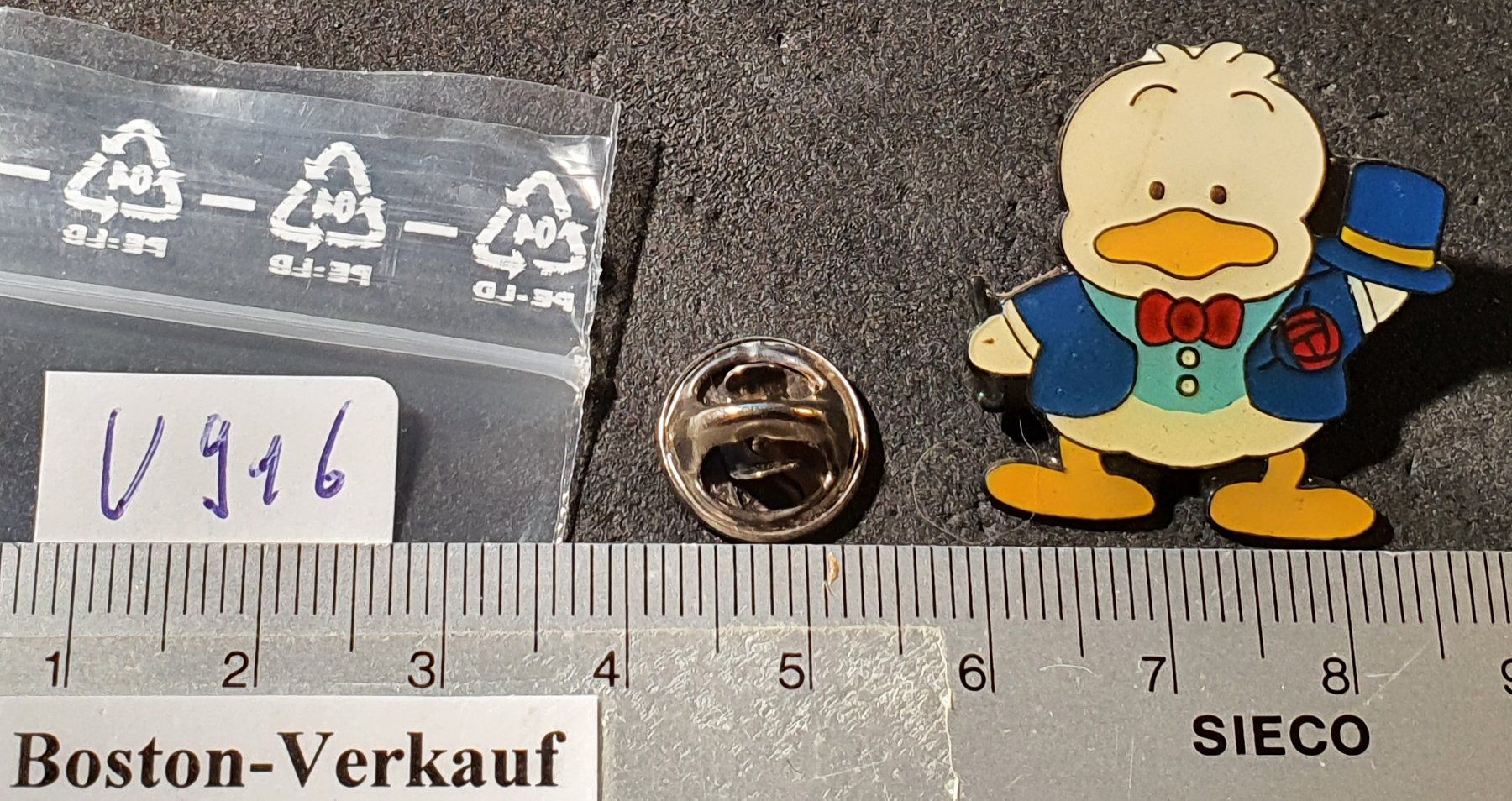 Placchette & Badge: V916 - Pin Disney Looney / Tiny Tunes & andere Comic Figuren – Usato da Reinach BL venduto da Boston-Verkauf 1