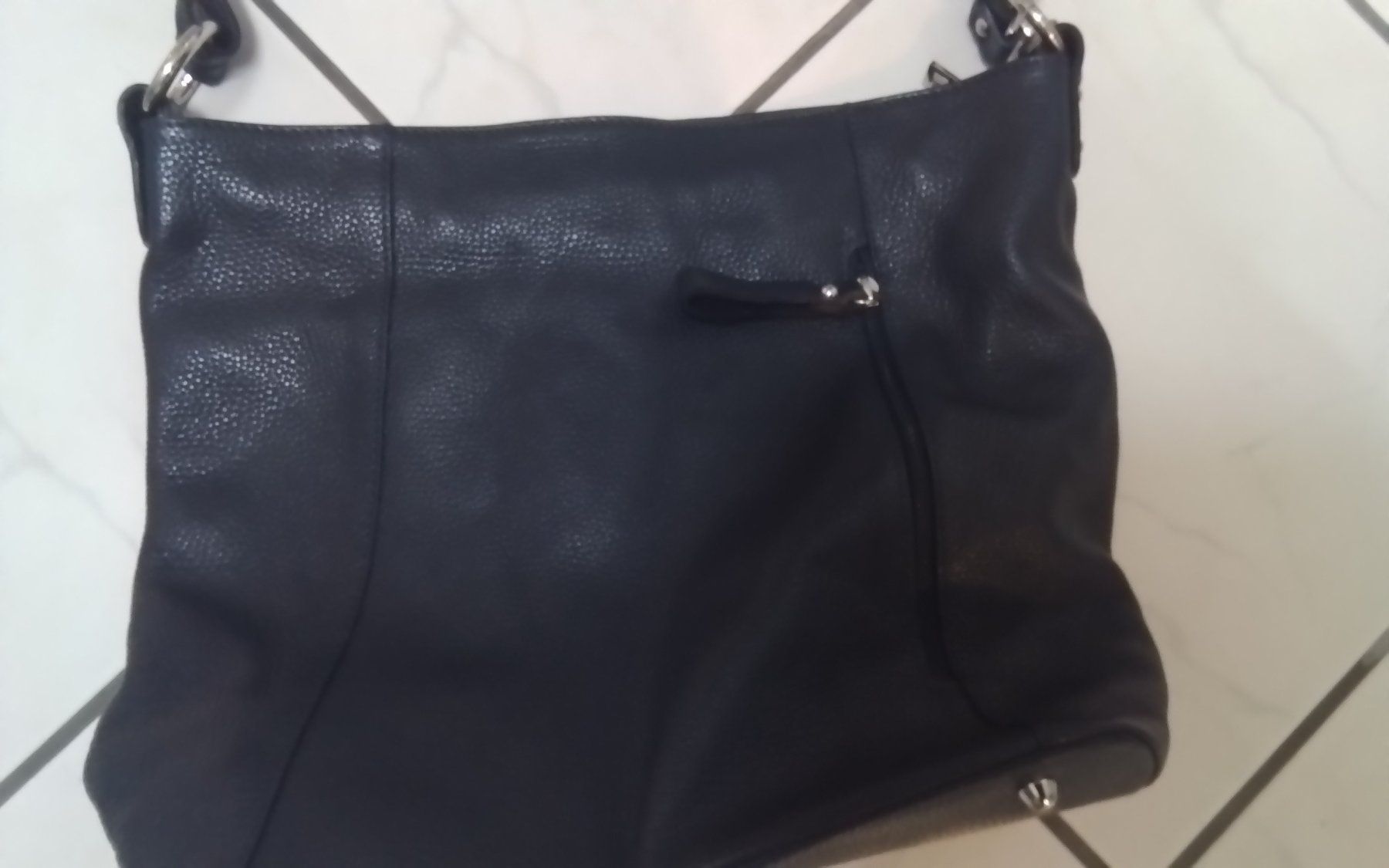 Borse da donna: Neue Lederhandtasche aus Italien – Nuovo e nell'imballaggio originale da Au SG venduto da beanpasa 1