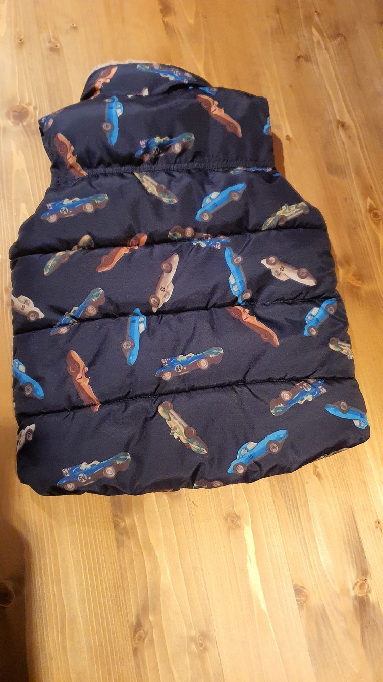 Next Altro abbigliamento per bambino: Chilet von Next gr. 104 – Usato da Flawil venduto da minggeli83 4